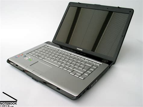 Toshiba Satellite A200 .